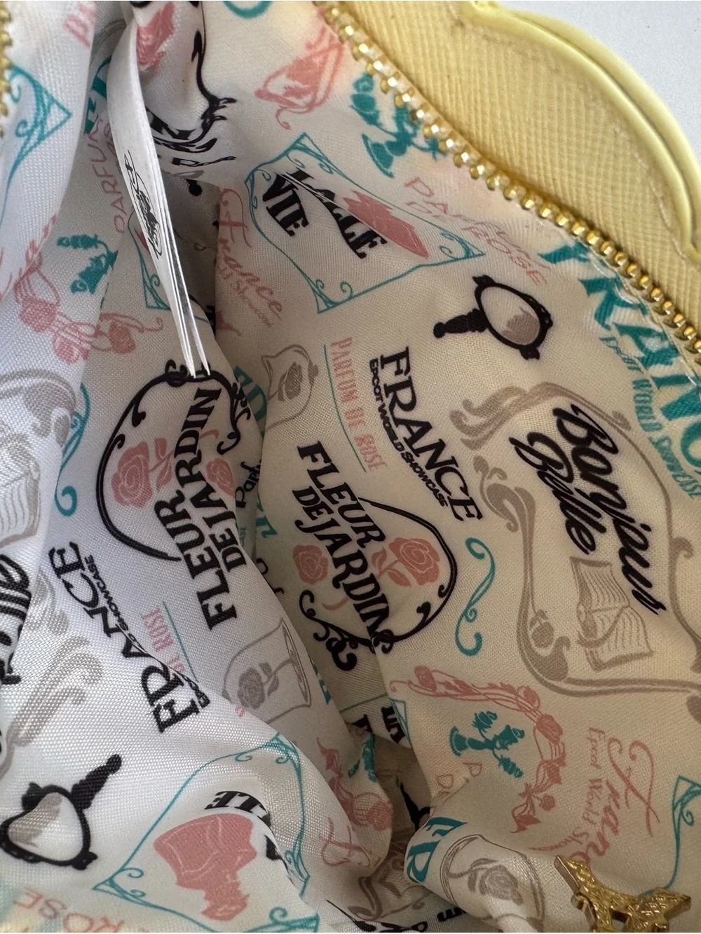 Disney Epcot World Showcase France Beauty & the Beast Bonjour Belle Makeup Bag - Picture 8 of 10